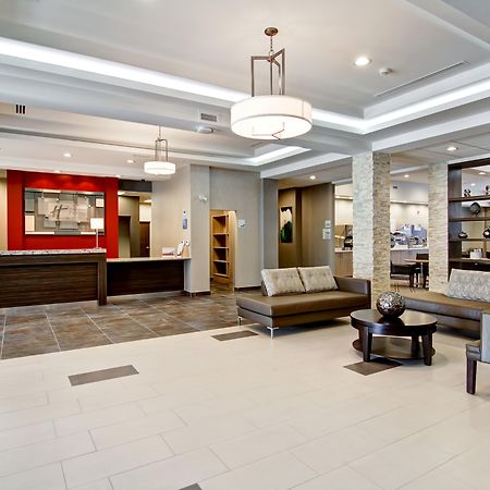 Holiday Inn Express & Suites Oshawa Downtown - Toronto Area By Ihg מראה חיצוני תמונה