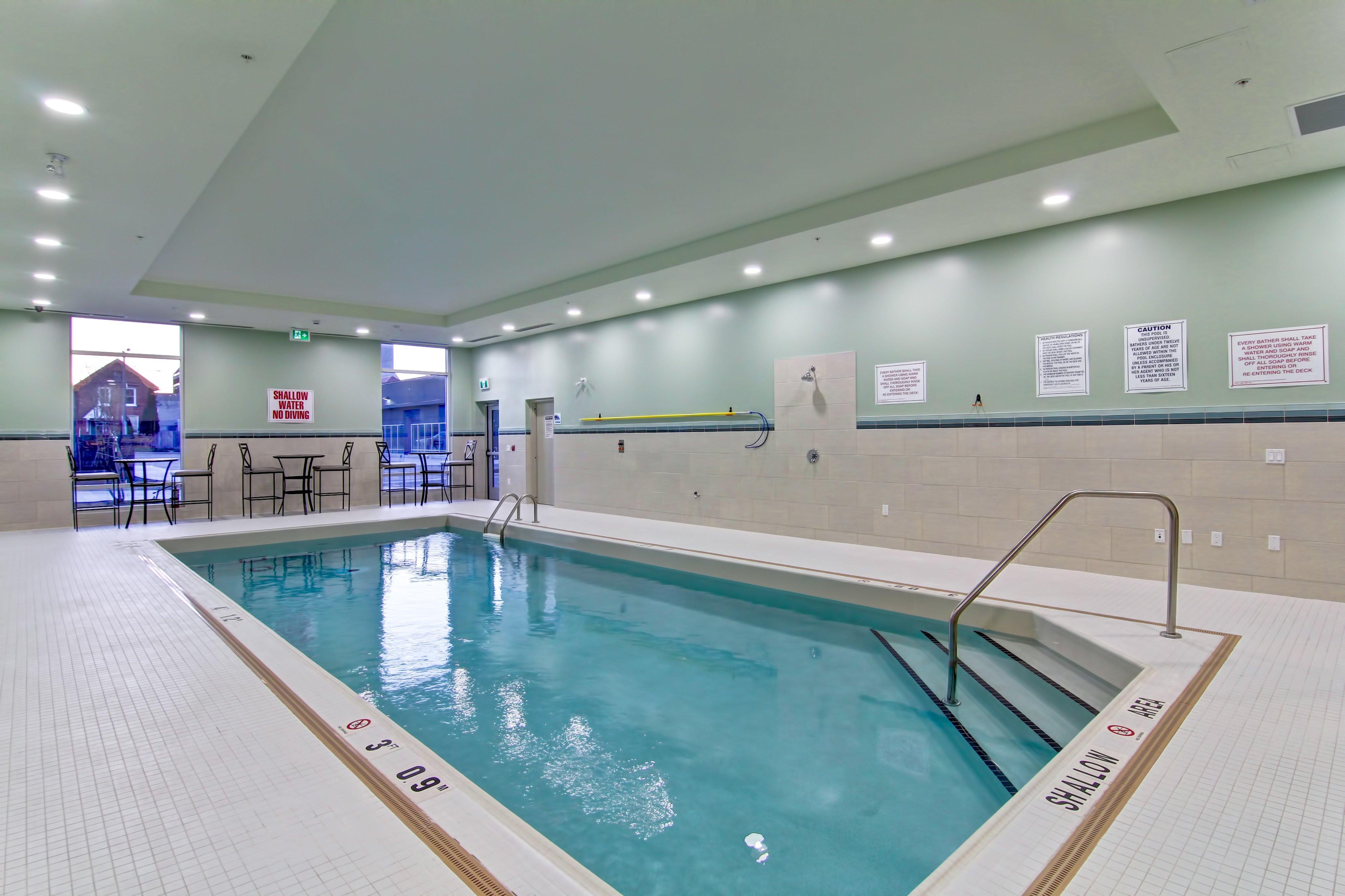 Holiday Inn Express & Suites Oshawa Downtown - Toronto Area By Ihg מראה חיצוני תמונה