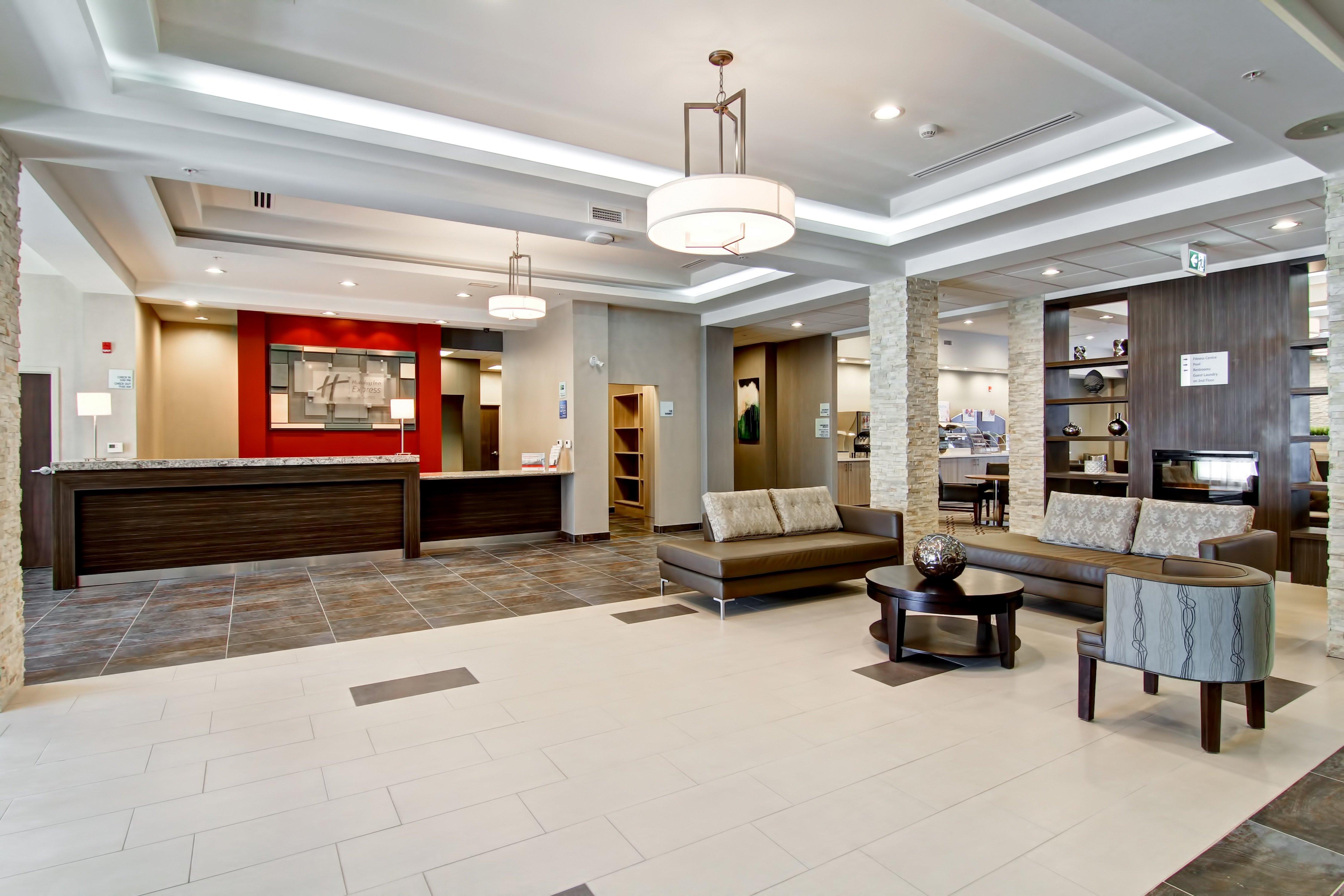 Holiday Inn Express & Suites Oshawa Downtown - Toronto Area By Ihg מראה חיצוני תמונה